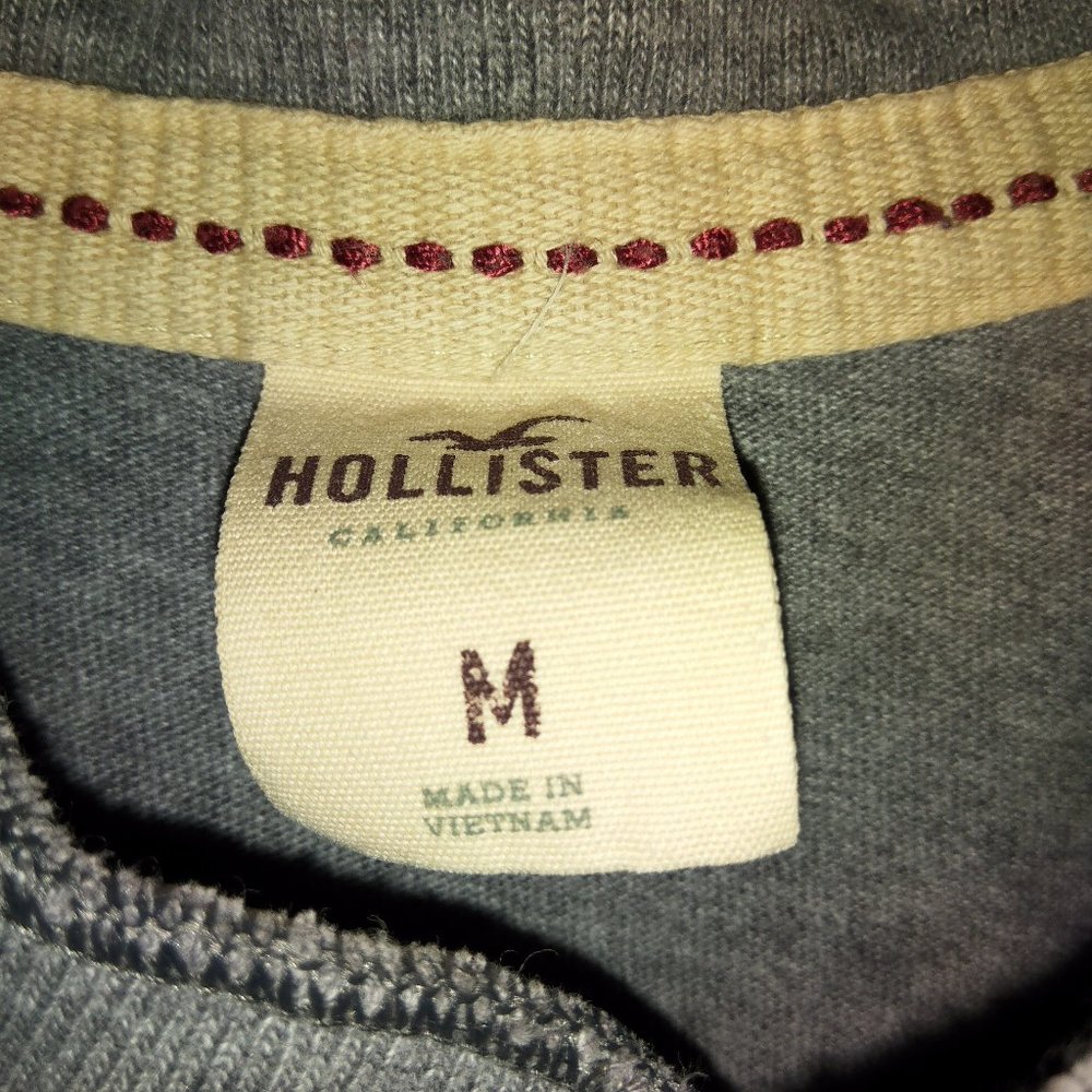 Buttoned Henley Hollister Grey Shirt Size Medium - Picture 5 of 6